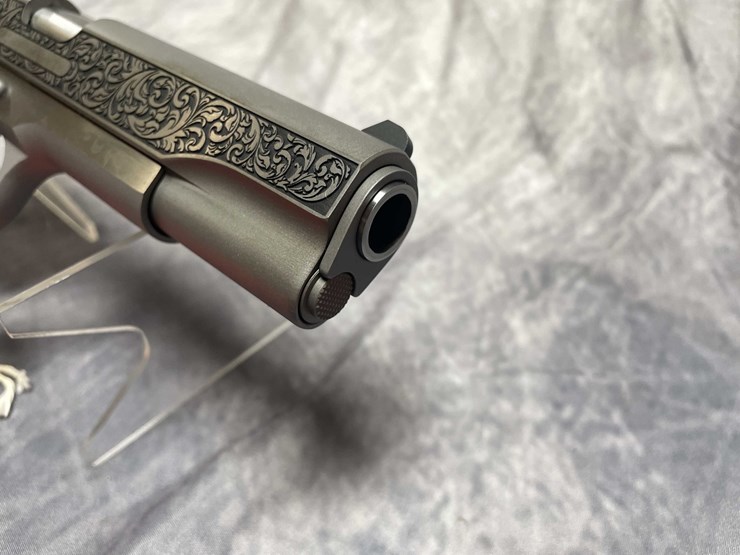 #10853-•-colt-model-70,-45-auto-semi-auto-pistol,-sn:-gv066584-image-9