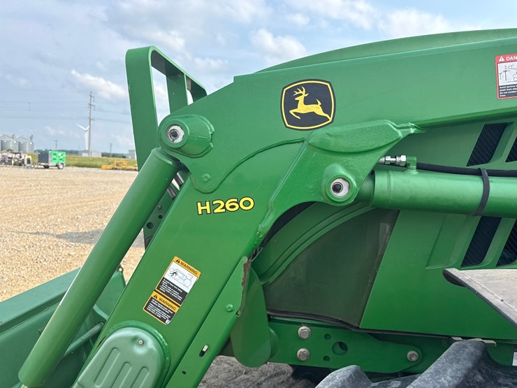 john-deere-6125m-image-24