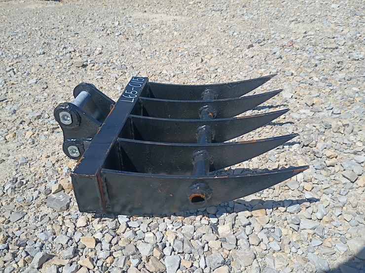 #l65-015-•-ireas-rake-mini-excavator-attachment-image-4