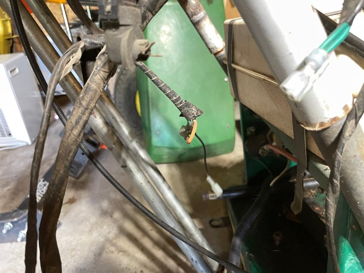 #6168-•-better-zero-turn-standing-mower-image-11