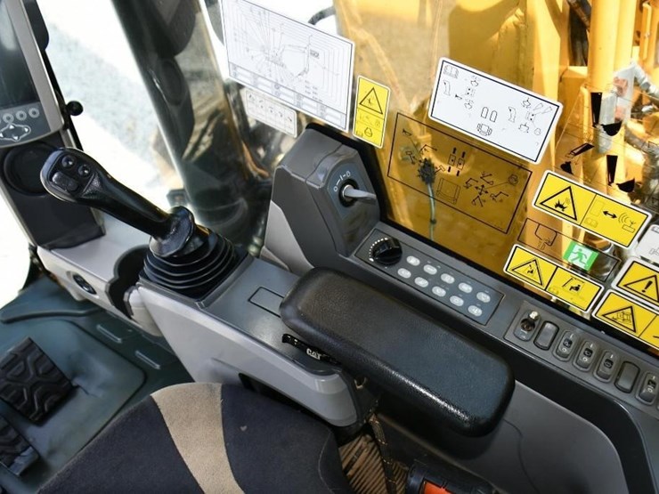 2017-caterpillar-313fl-image-22