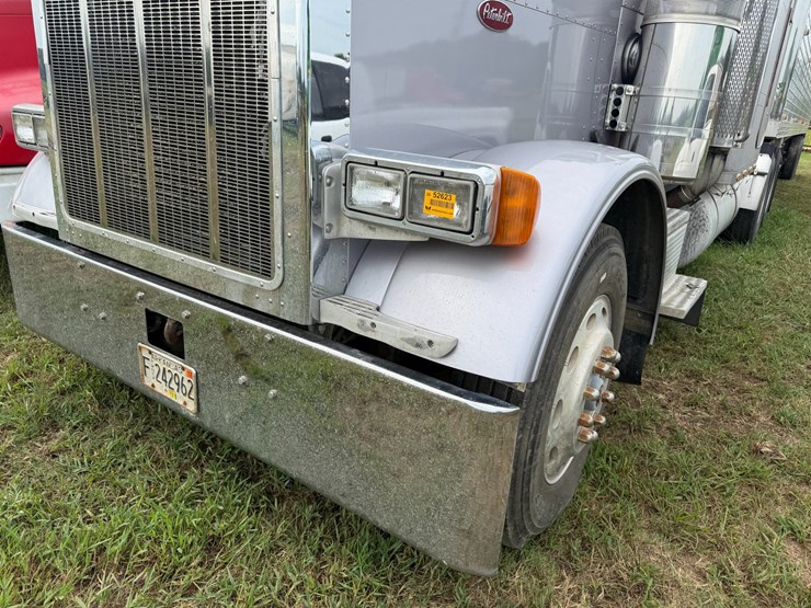 1989-peterbilt-379-image-39