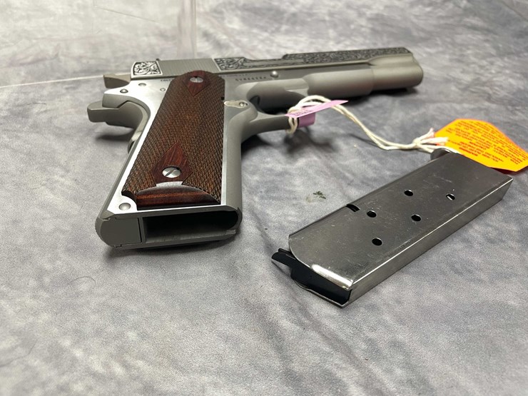 #10853-•-colt-model-70,-45-auto-semi-auto-pistol,-sn:-gv066584-image-15