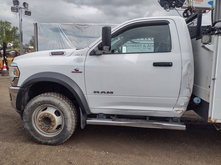 19-ram-5500-service-truck^title^-(qea-4698)-image-20