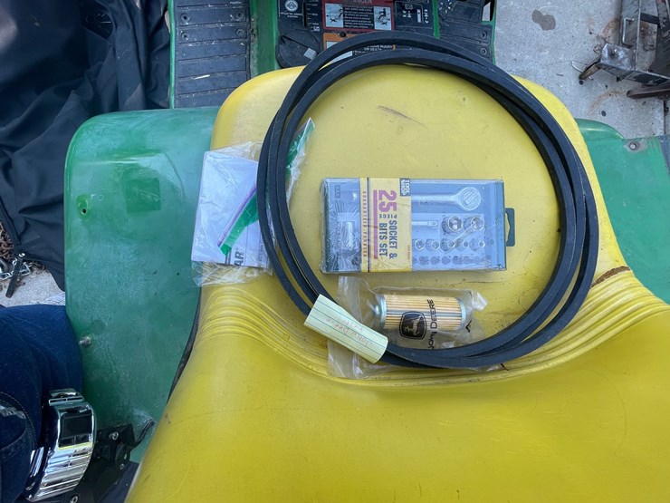 john-deere-425-image-10