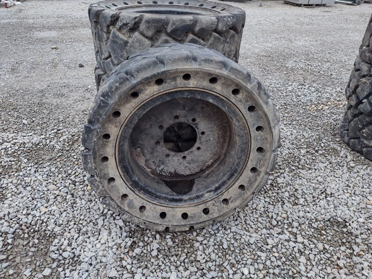 (4)-traxter-33x12-18-ss-tires-(qea-4756)-image-2