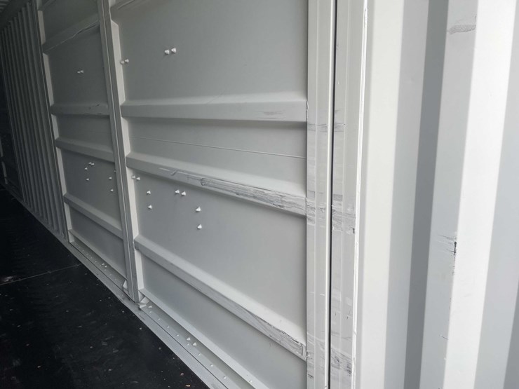 #2353-•-40'-high-shipping-container-image-17