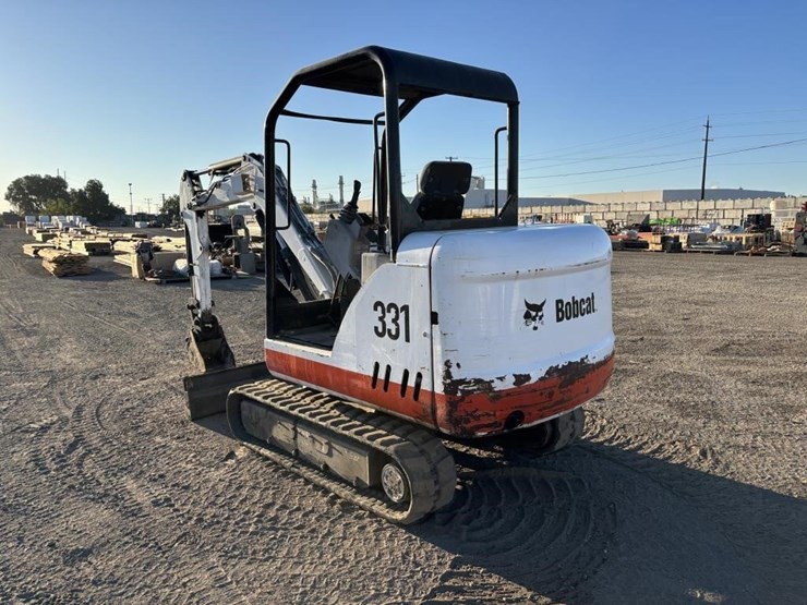 2004-bobcat-331g-image-4