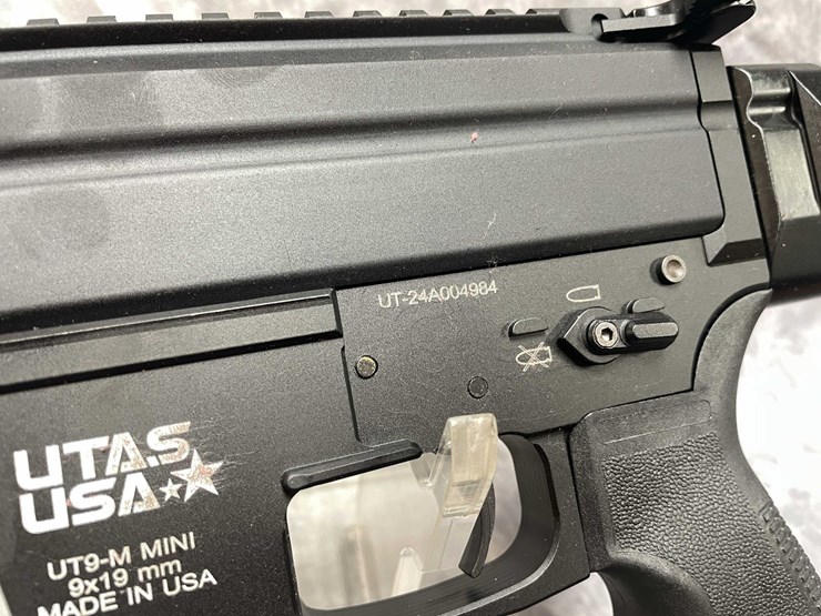#10858-•-utas-usa-ut9-machine-,-9mm-luger-semi-auto-pistol,-sn:-ut-24a004984-image-13