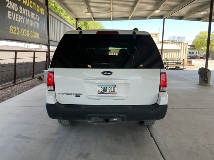 2005-ford-expedition-image-6