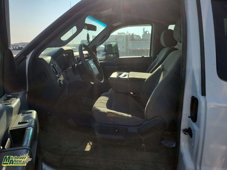 2012-ford-f350-image-14
