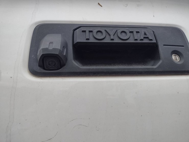 18-toyota-truck^title^-(qea-4649)-image-28