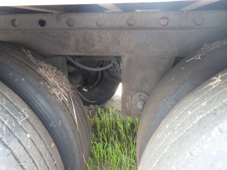 2013-utility-3000r-image-18