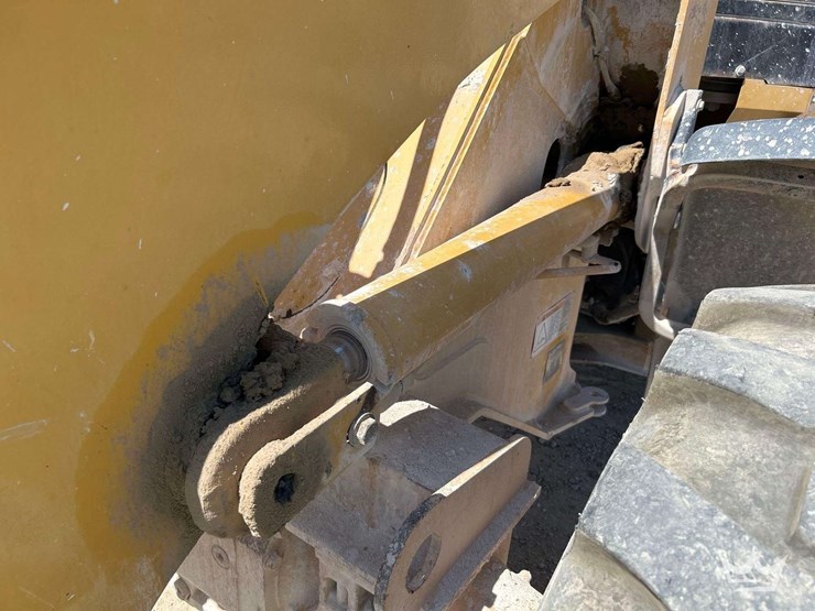 2002-caterpillar-924g-articulated-wheel-loader-image-22