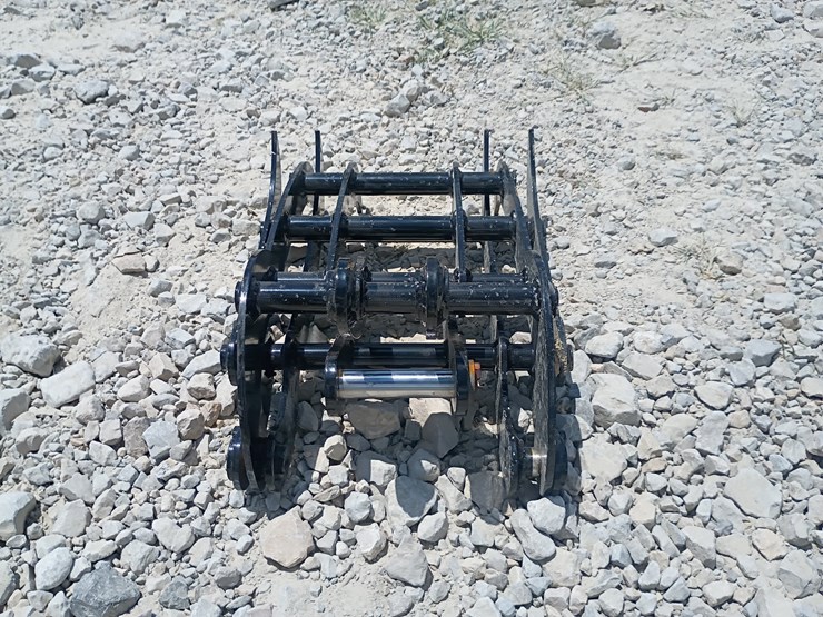 #l63-042-•-grabber-mini-excavator-attachment-image-3