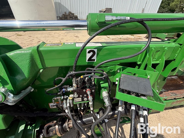 2022-john-deere-c12f-image-12