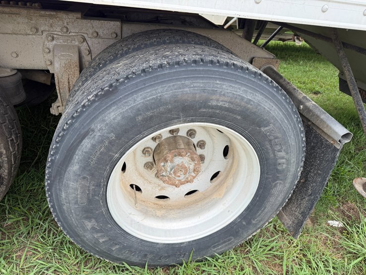 1989-peterbilt-379-image-6