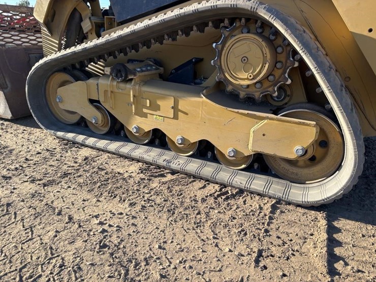 2018-caterpillar-259d-image-17