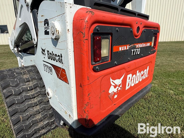 2017-bobcat-t770-image-14