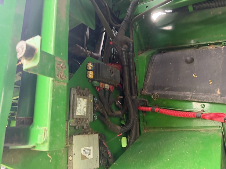 2011-john-deere-9770-sts-image-78