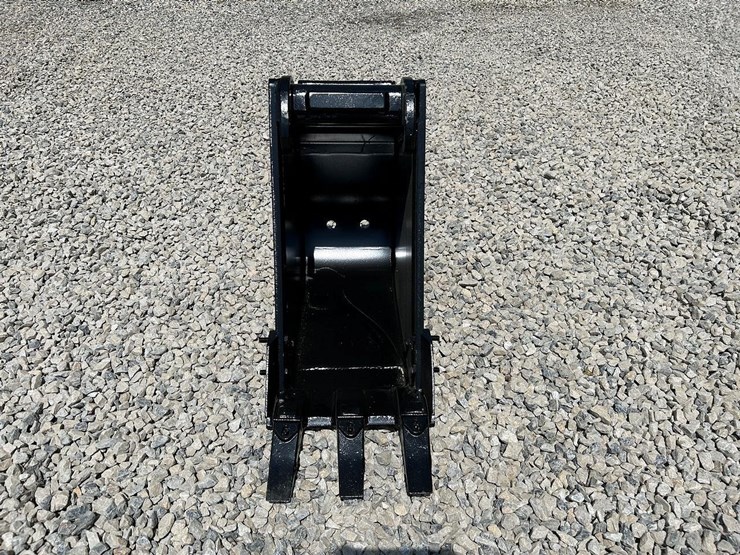 12"-x-change-bucket-for-a-bobcat-excavator-image-2