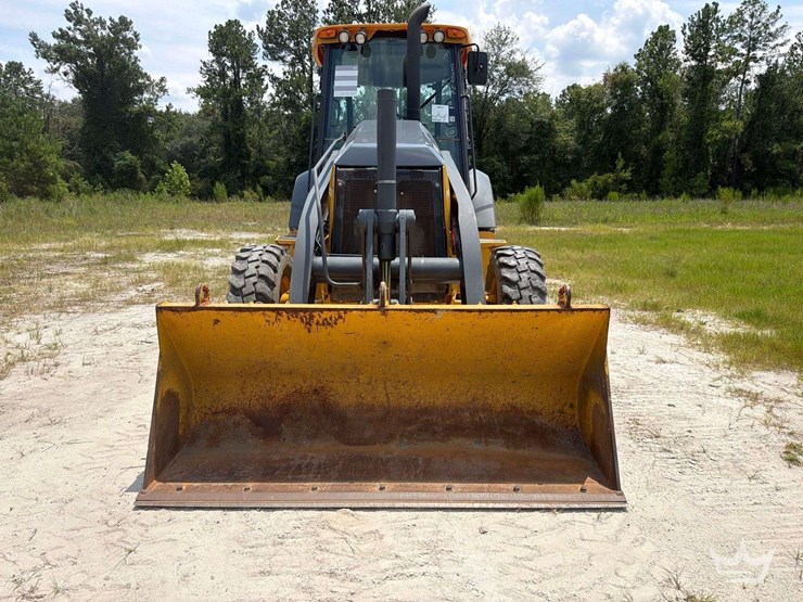 2017-deere-310l-image-5
