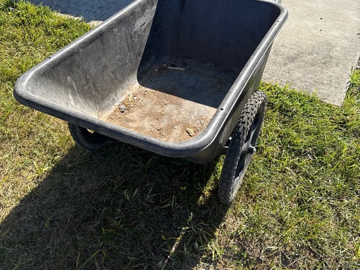 #52-•-rubbermaid-lawn-cart-image-2