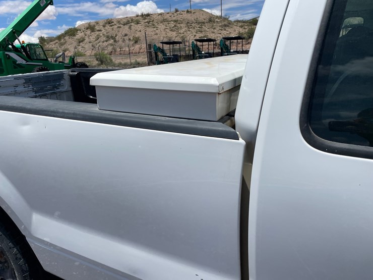 2004-ford-f150-image-18