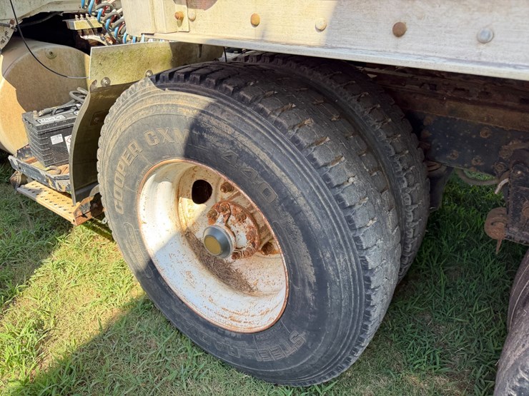 #52620-•-1990-whitegmc-wia-areo-series-sleeper-t/a-truck-tractor-4v1wdbjf3ln629984-inv#52620-image-8