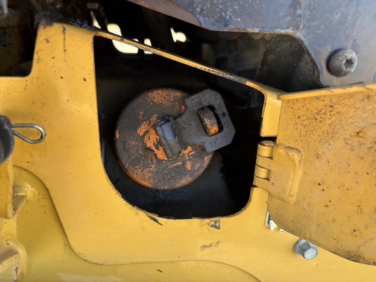 2018-caterpillar-259d-image-35