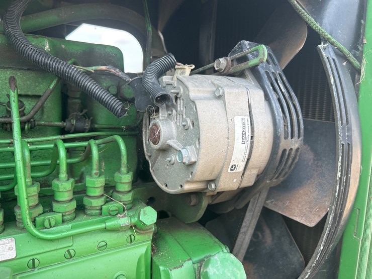 john-deere-4630-image-40