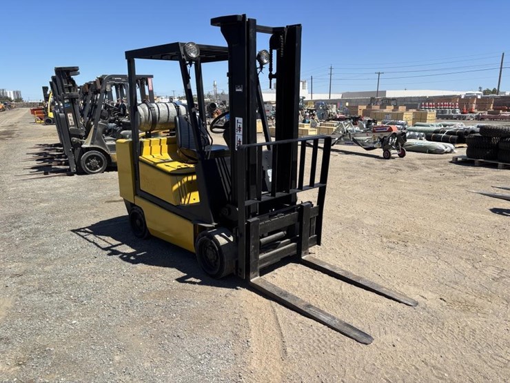 yale-glp50-forklift-image-2