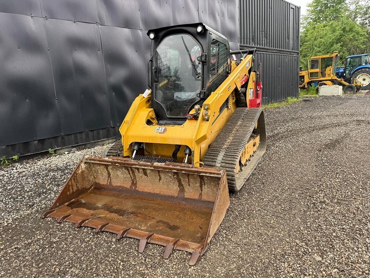 2020-caterpillar-299d3-image-8