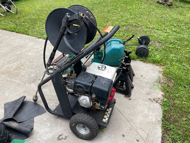 #6146-•-pressure-washer-image-3