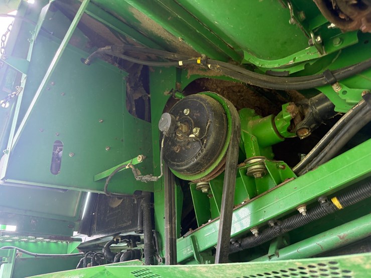2011-john-deere-9770-sts-image-51