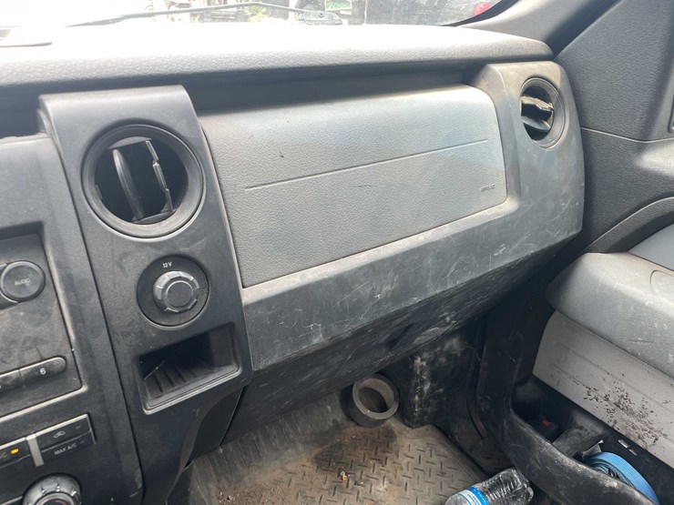 2014-ford-f150-xl-image-51