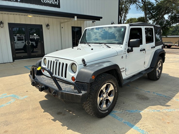 2012-jeep-wrangler-image-2