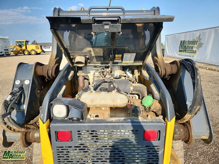 2024-deere-325g-image-34