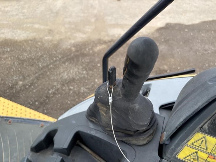 2007-caterpillar-414e-image-40