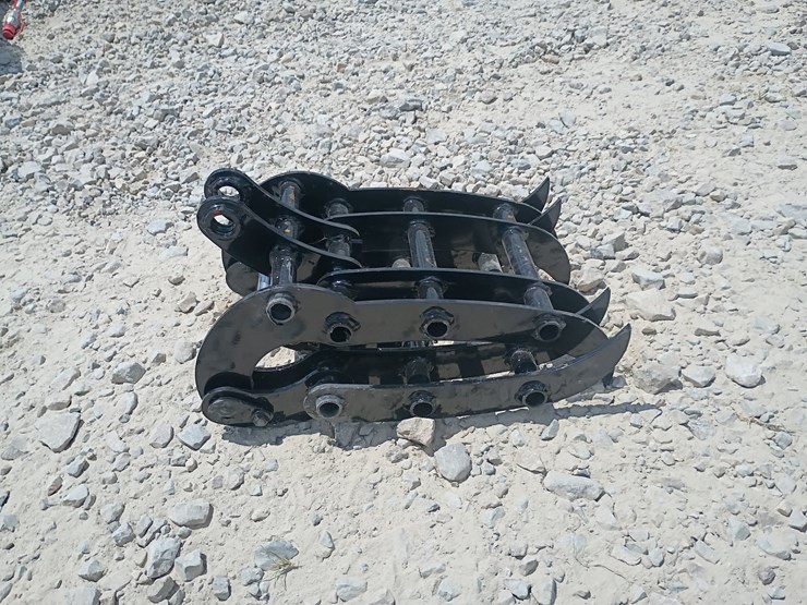 #l63-044-•-grabber-mini-excavator-attachment-image-4