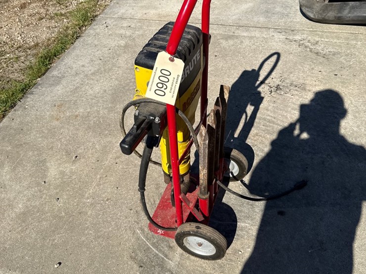 #60-•-bosch-brute-electric-jackhammer-with-four-bits-image-5