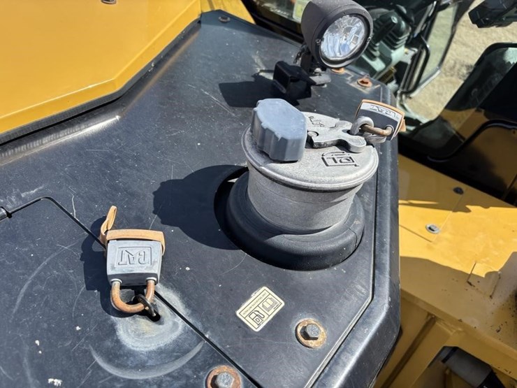 2021-caterpillar-308cr-image-70