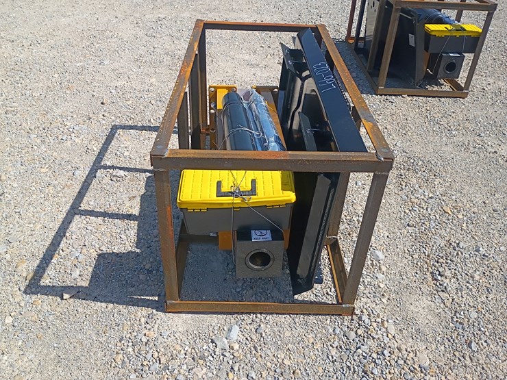 #l66-023-•-agt-breaker-hammer-skid-steer-attachment-image-3
