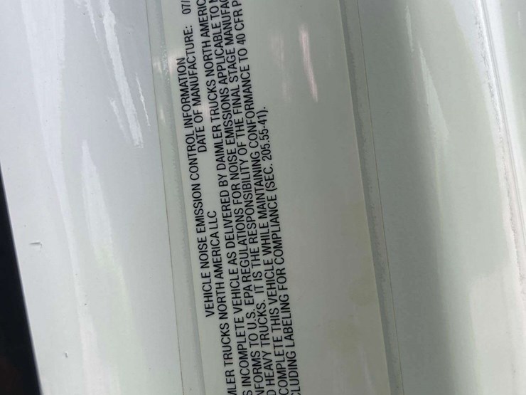 2020-freightliner-m2-106-image-10