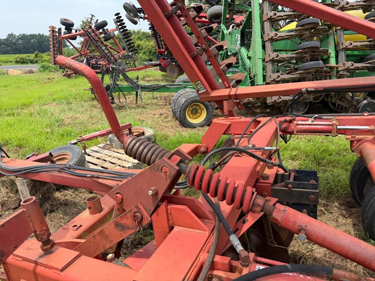 case-ih-3950-image-36