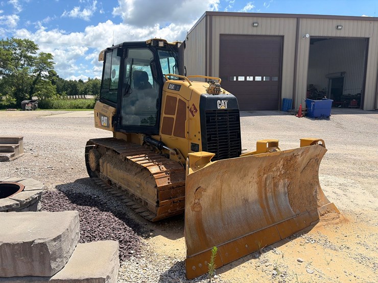 2016-caterpillar-d5k2-xl-image-4