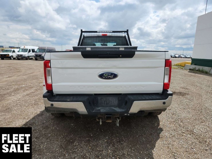 2019-ford-f350-image-8