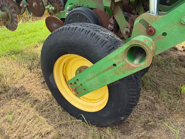 john-deere-1790-image-23