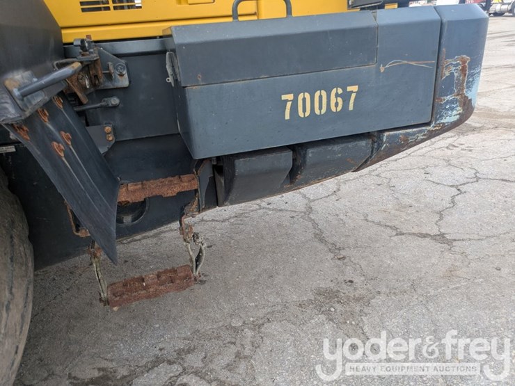 2015-komatsu-wa500-7-image-33