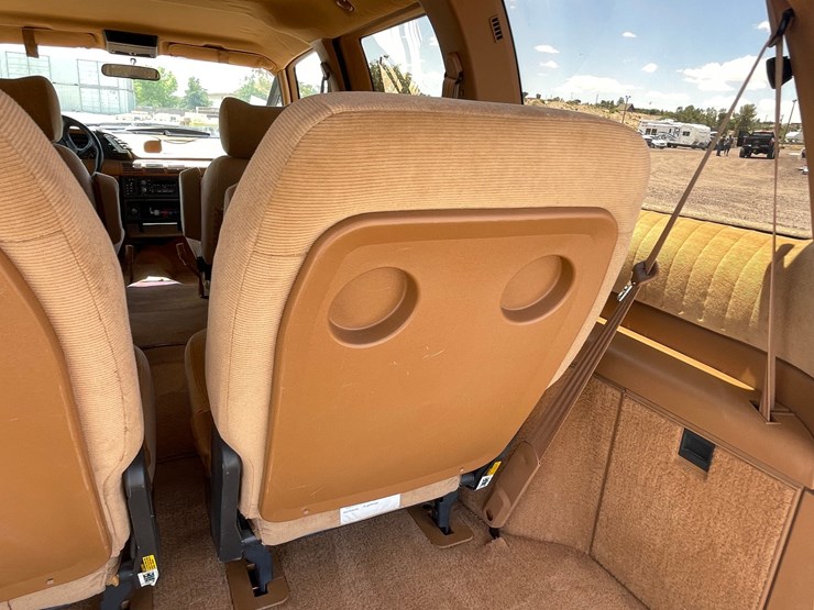 #2100-•-1990-pontiac-transport-van-se,-title-in-delay-image-55